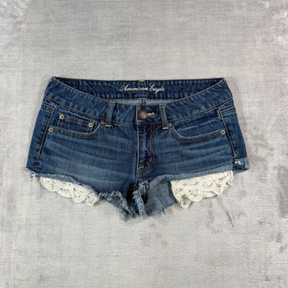 American Eagle Shorts Women 6 Blue Lace Trim Cut Off Boho Summer Distress Denim